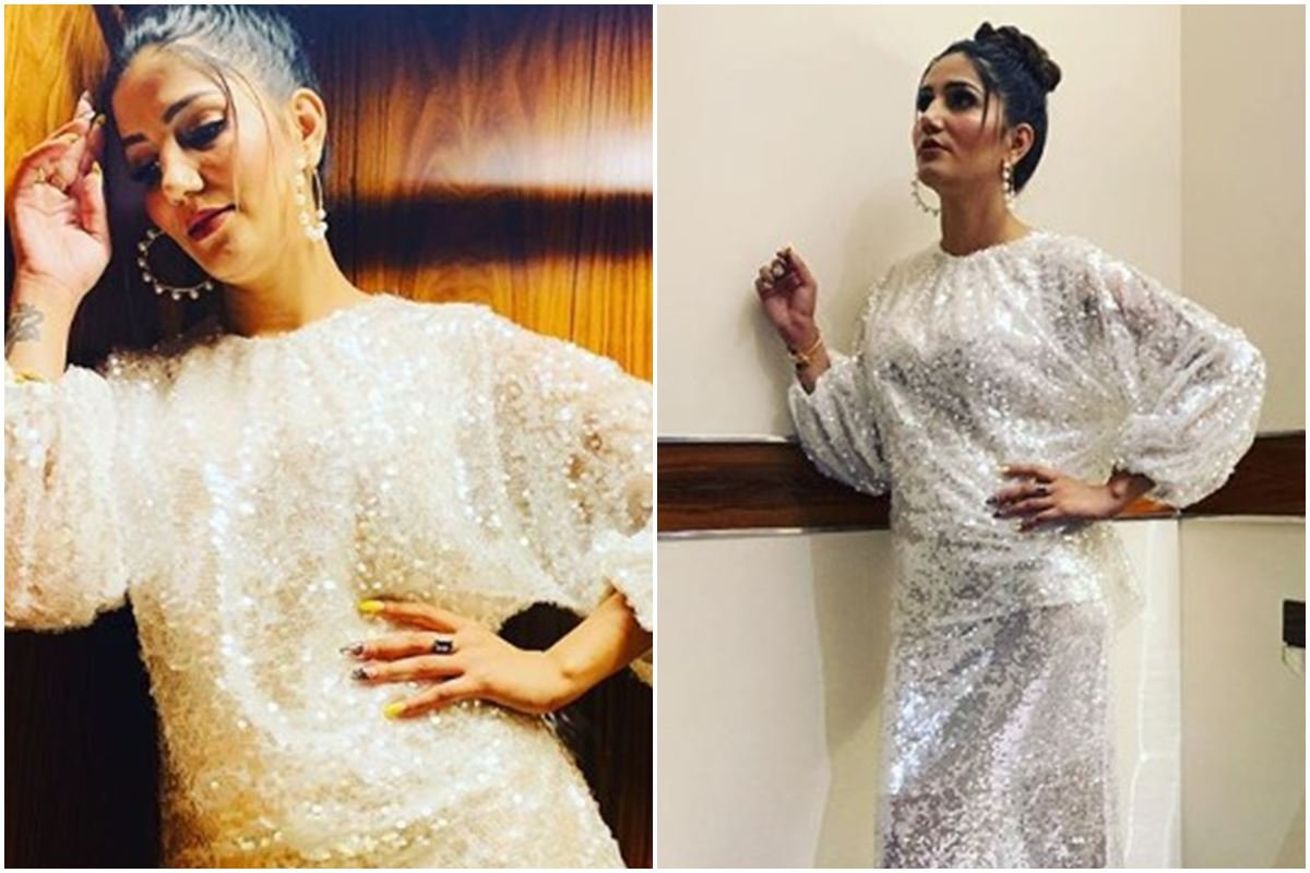 Sapna Choudhary, Sapna Chaudhary, Sapna Choudhary New Dance Video, Sapna Chaudhary Viral song, Sapna Chaudhary Live performance, Sapna choudhary Dance, Fans Loving Sapna Choudhary Dance, Sapna Choudhary Dancing Moves, Haryanvi Popular Song Manne Bachalo Re, Watch Desi Queen Sapna Performance, Desi Queen Sapna Choudhary, entertainment News, Bollywood News, Television News