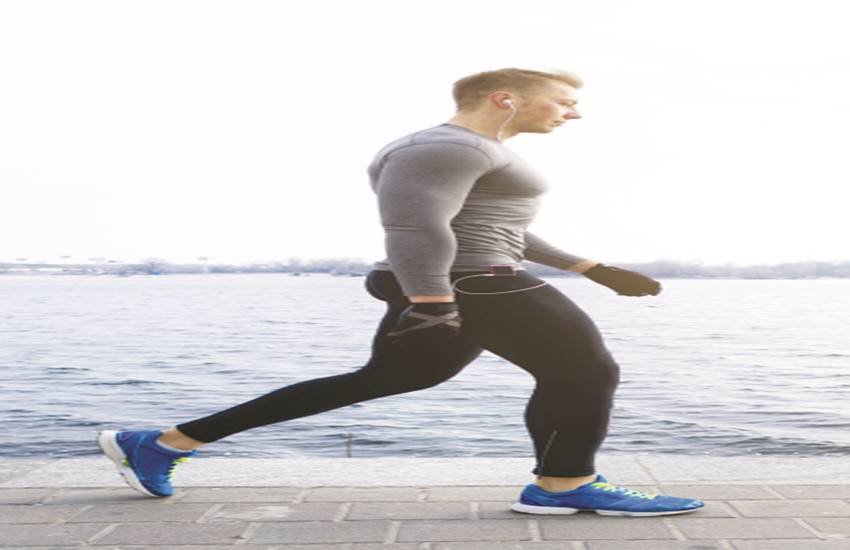 स्वास्थ्य को नियंत्रित और दुरुस्त रखने के लिए टहलने से बेहतर कुछ भी नहीं है।