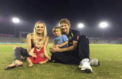 CSK में एमएस धोनी के टीम साथी शेन वॉटसन का इंस्टाग्राम अकाउंट हैक, पोस्ट की गईं Nude तस्वीरें