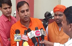 कमलेश तिवारी के बाद एक और बड़े हिंदू नेता को मिली धमकी, खत लिख कहा – अब तुम्हार नंबर