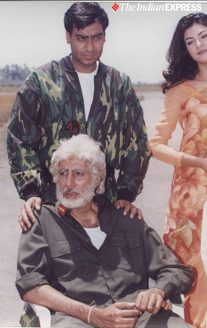हिंदुस्तान की कसम फिल्म के सेट पर अजय देवगन और सुष्मिता सेन के साथ अमिताभ बच्चन।