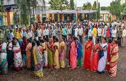 बिहार उपचुनावों में एनडीए को करारा झटका, गंवानी पड़ी चार सीटें, बीजेपी जीरो पर आउट