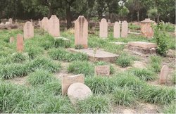 कब्र से 84 साल की महिला की लाश निकाल रेप के बाद अंत:वस्त्र किए गायब, 2 नाबालिग गिरफ्तार