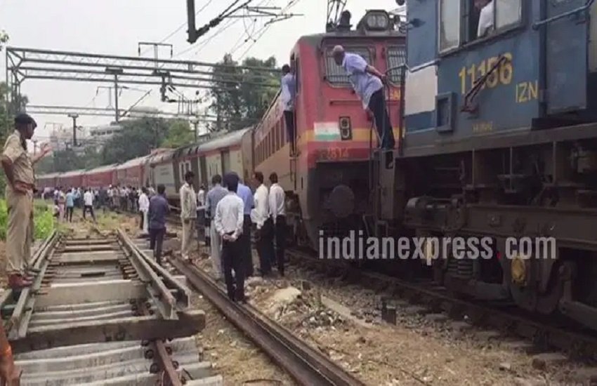 प्रतीकात्मक तस्वीर, फोटो सोर्स- इंडियन एक्सप्रेस