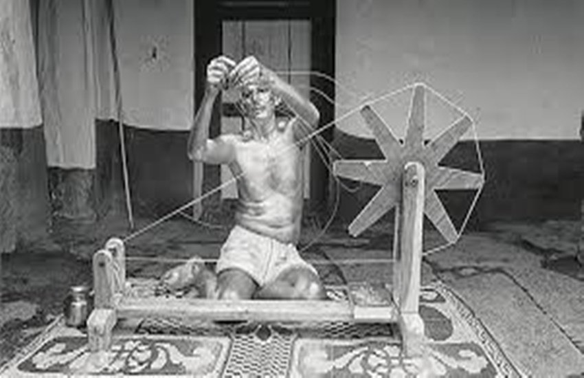 Gandhi Jayanti 2019 : महात्मा गांधी (फोटो सोर्स -इंडियन एक्सप्रेस)