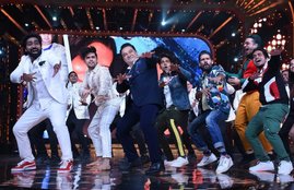 Nach baliye 9, Ahmed Khan, Ahmed Khan completes 25 years in bollywood, Nach Baliye 9 latest episode, Nach Baliye 9 hina khan, hina khan, Nach baliye Maniesh Paul, Maniesh Paul and Ahmed Khan fight, Nach baliye 9 starplus, prince narula and yuvika choudhary, prince narula, yuvika choudhary, nach baliye 9, nach baliye 9 host, nach baliye 9 wild card entry, nach baliye 9 judges name, nach baliye 9 start date 2019, nach baliye 9 contestants list with images, nach baliye 9 wiki, nach baliye 9 elimination, nach baliye 9 choreographers