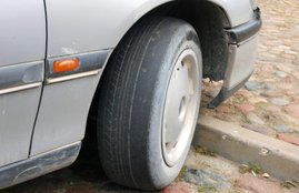 Motor Vehicle Act, Old vehicle tyres fine, traffic fine rule for car tyre, when to change car tyre, new motor vehicle act fine, traffic fine rule, bald tyre fine bangaluru