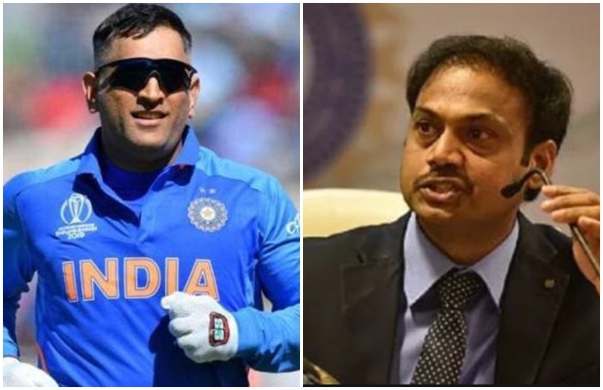 चयन समिति के अध्यक्ष एम.एस.के. प्रसाद और पूर्व कप्तान महेंद्र सिंह धोनी। 