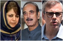 गुलाम नबी आजाद से छिना सरकारी आवास, अब्दुल्ला और मुफ्ती को भी 1 नवंबर तक छोड़ना होगा बंगला