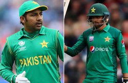 PCB ने सरफराज अहमद को कप्तानी से हटाया, अजहर को टेस्ट और बाबर को टी20 की कमान