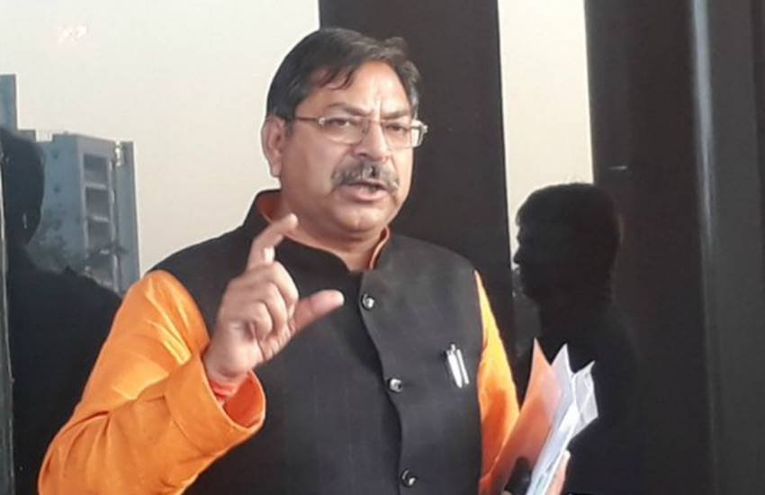 राजस्थान भाजपा के नए प्रदेश अध्यक्ष सतीश पूनिया ने मंगलवार को यहां अपने पद का कामकाज संभाल लिया। 