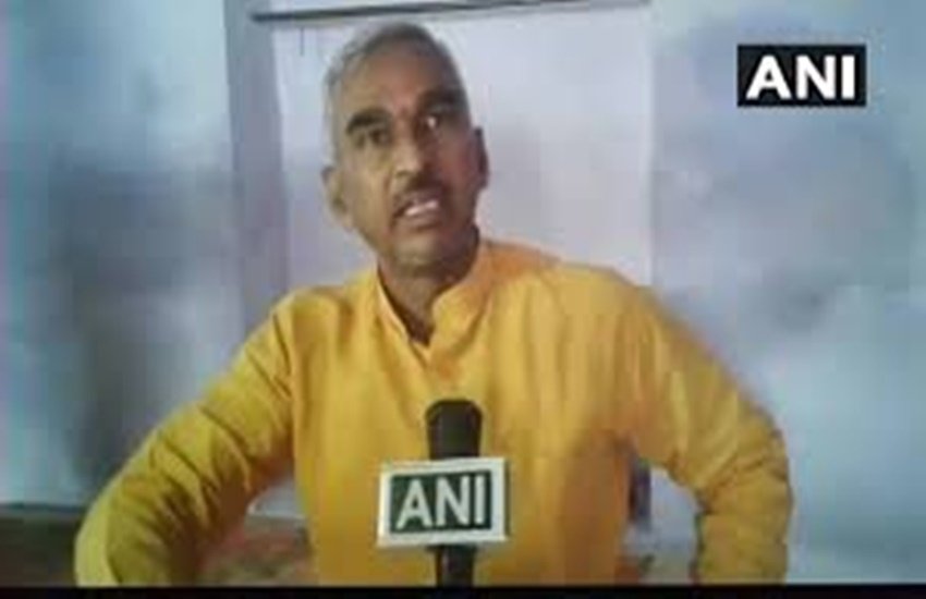 बीजेपी विधायक सुरेंद्र सिंह (फोटो सोर्स- ANI)