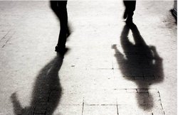 दो प्रेमिकाओं से एकसाथ शारीरिक संबंध बनाया, फिर पैसे देने से कर दिया इनकार, दोनों ने मिलकर रची खौफनाक साजिश