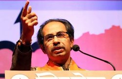महाराष्ट्र में सरकार बनाने की हलचल तेज, मातोश्री पहुंचे संजय राउत