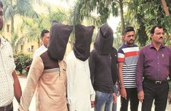 Kamlesh Tiwari Murder: यूपी पुलिस को मिली तीनों हत्यारोपियों की ट्रांजिट रिमांड, कई अहम सुराग मिलने का अनुमान