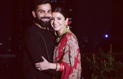 Karwa Chauth: विराट कोहली ने अनुष्का शर्मा के लिए किया ऐसा कमेंट, फैंस बोले- आपने प्यार की नई मिसाल कायम की; देखें PHOTOS