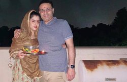 Virender Sehwag Birthday: गेंदबाजों के छक्के छुड़ाने वाले वीरू प्यार की पिच पर हो गए थे बोल्ड, 5 साल तक लड़ी थी परिवार से जंग