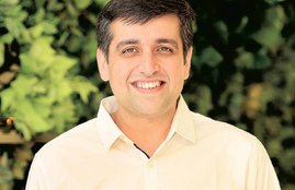 Realme CEO Tweets from iPhone, realme ceo, realme india ceo caught using iphone, realme 3, realme, madhav sheth, iPhone, jansatta news