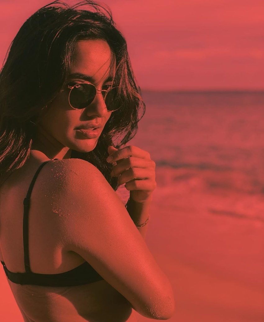 इन तस्वीरों पर लाखों लाइकस और सैकड़ों कमेंट्स आ चुके हैं।