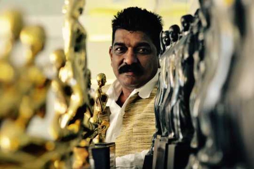 नितिन देसाई ने ही लगान, हम दिल दे चुके सनम, देवदास, जोधा अकबर जैसी फिल्मों में आर्ट डायरेक्शन किया है।