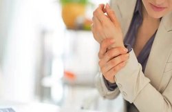 Foods to Avoid With Arthritis: अर्थराइटिस है तो तेल, दूध, ग्रिल्ड फूड के अलावा इन 8 चीजों को न खाएं