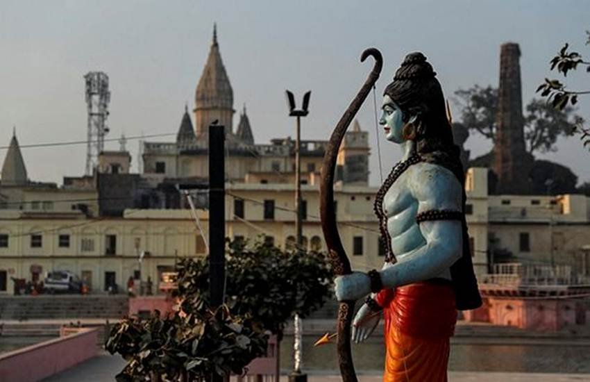 अयोध्या में राम मंदिर के निर्माण में यदि बहुत तेजी से काम शुरू हुआ तो भी कम से कम पांच साल लग जाएंगे। (इस तस्वीर का इस्तेमाल सांकेतिक रूप से किया गया है। फोटो सोर्स- रॉयटर्स)