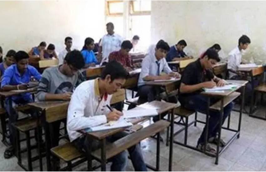 यह फैसला लिया गया है कि दो वर्षों का बीएड पाठ्यक्रम जारी रहेगा तथा किसी भी अन्‍य स्‍नातक डिग्री के समतुल्‍य होगा।