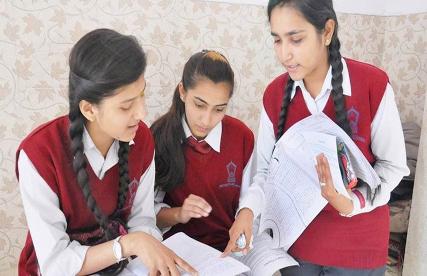जो उम्‍मीदवार इस सत्र की परीक्षा में शामिल होने जा रहे हैं, वे डेट शीट तथा पूरा शिड्यूल चेक कर लें।