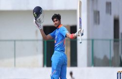 India B vs India C 3rd ODI: 144 पर सिमटी पार्थिव पटेल की टीम, इंडिया सी ने 136 रन से जीता मैच