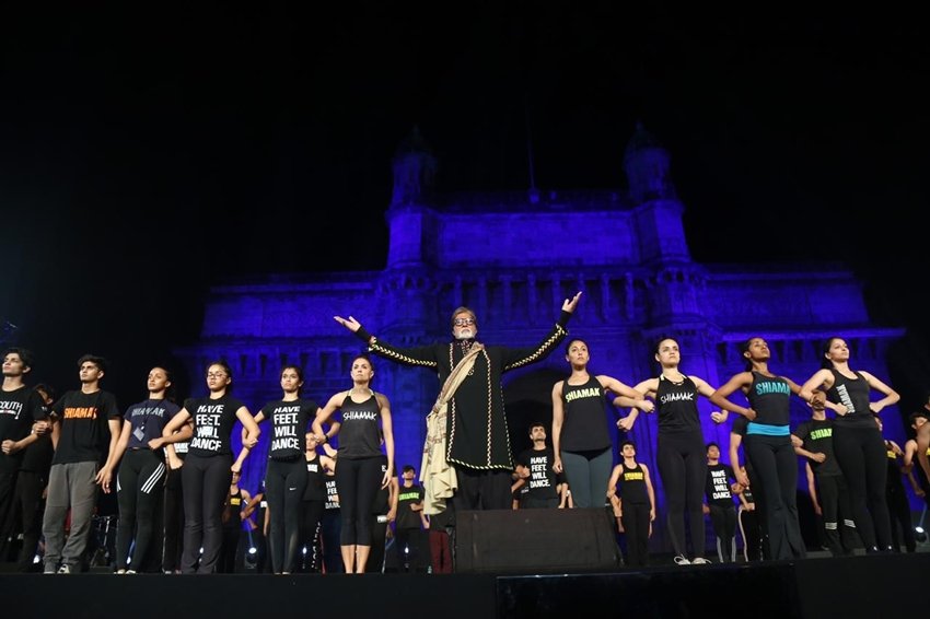 30 नंवबर को रात 9.30 बजे स्टार प्लस और हॉस्टार पर भी इस कार्यक्रम को लोग देख सकते हैं।