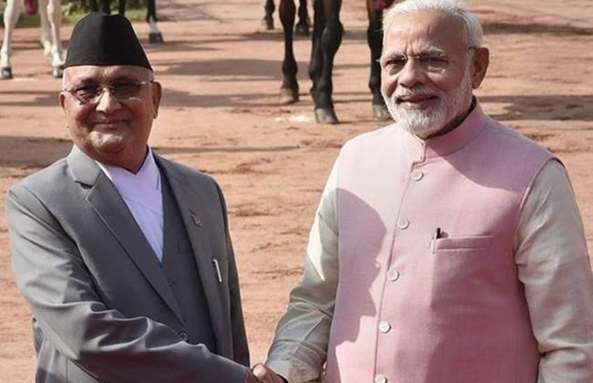 भारत के पीएम नरेंद्र मोदी और नेपाल के प्रधानमंत्री केपी शर्मा ओली (फाइल फोटो सोर्स: PTI)