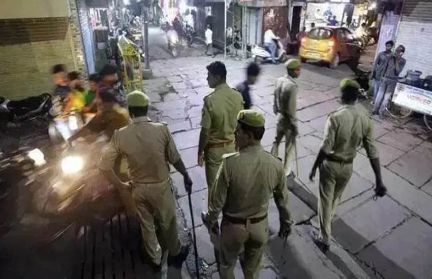 राजस्थान के चितौड़गढ़ की एक प्राइवेट यूनिवर्सिटी में कश्मीरी छात्रों से मारपीट के बाद बढ़ाई गई सुरक्षा। (फोटो सोर्स: द इंडियन एक्सप्रेस)