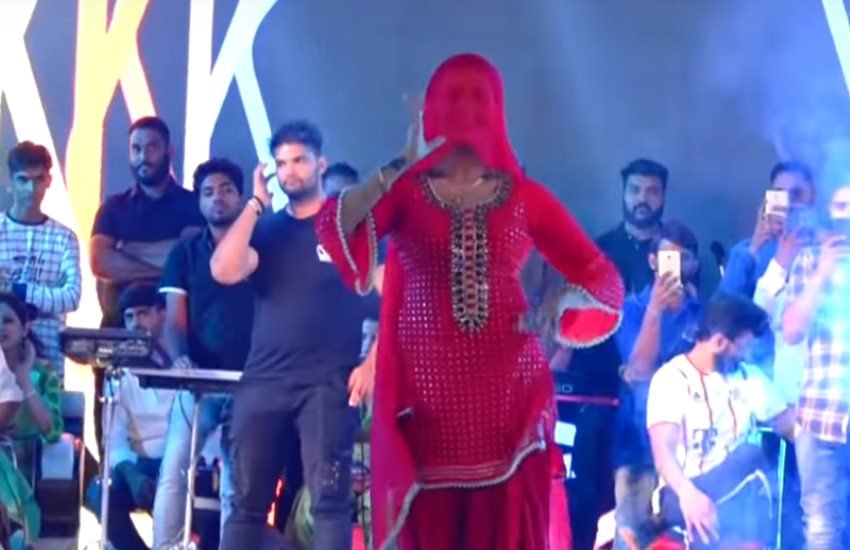 sapna,सपना, sapna song, sapna chaudhary on delhi pollution, sapna planted neem, sapna chaudhary planted, delhi pollution, delhi pollution level, delhi pollution level today, air pollution in delhi statistics, air pollution in delhi today, Sapna chaudhary, Sapna punjabi sog, Sapna item song,Manav Vij, Sapna,Sapna Song,Sapna Dance,Sapna Ragni,Sapna Ki Ragni,Sapna Ka Dance,Sapna Hit Dance