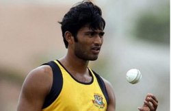 ठीक से गेंद नहीं चमकाई तो बांग्लादेशी क्रिकेटर ने साथी खिलाड़ी को पीटा, अब लग सकता है प्रतिबंध