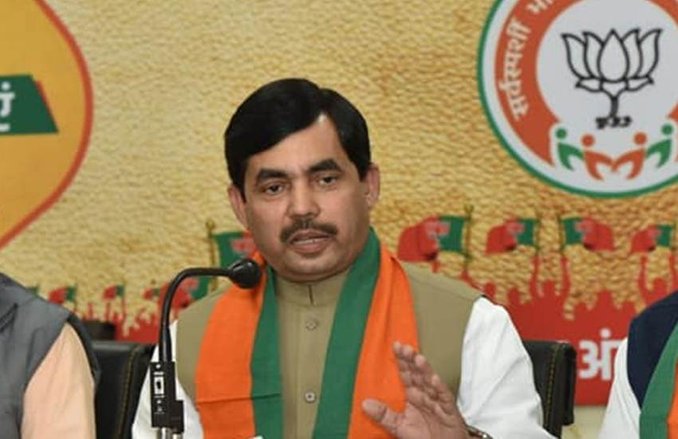 BJP नेता ने पूछा- कांग्रेसी अब नमस्ते के बजाय जय भवानी, शिवाजी कहेंगे? एंकर बोले- JK में आप महबूबा से कैसे मिलते थे?