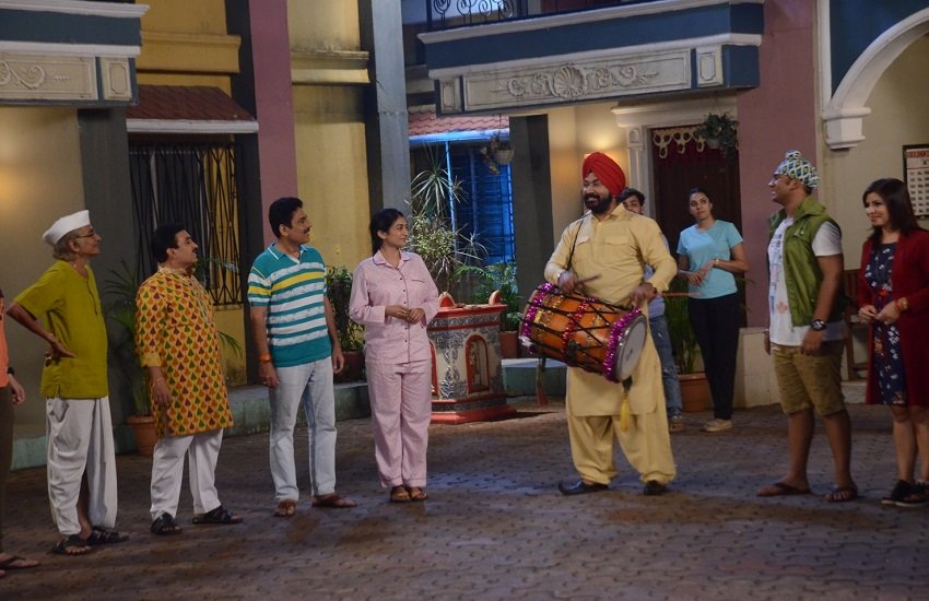 TMKOC: गोकुलधाम सोसाइटी में मनाई गई गुरुनानक देव जी की जयंती 