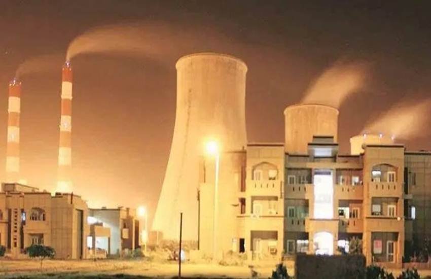 भारत में बिजली औद्योगिक बिजली की डिमांड में कमी आई है। (फाइल फोटो सोर्स: द इंडियन एक्सप्रेस)