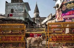 सोशल मीडिया पर BJP नेता ने लिखी गंदी बात, Ayodhya Verdict के चलते सख्त हुई पुलिस ने धर दबोचा