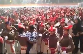 bihar police, dance