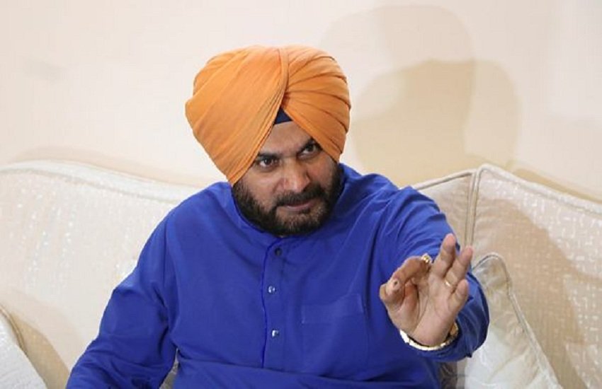 पंजाब के पूर्व मंत्री नवजोत सिंह सिद्धू। (Express Photo by Kamleshwar Singh)