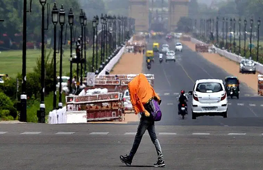 Weather forecast Today India LIVE News Updates: दिल्ली में समग्र वायु गुणवत्ता बहुत खराब श्रेणी में (indian express photo)
 Weather forecast Today India LIVE News Updates: दिल्ली में समग्र वायु गुणवत्ता बहुत खराब श्रेणी में (indian express photo)