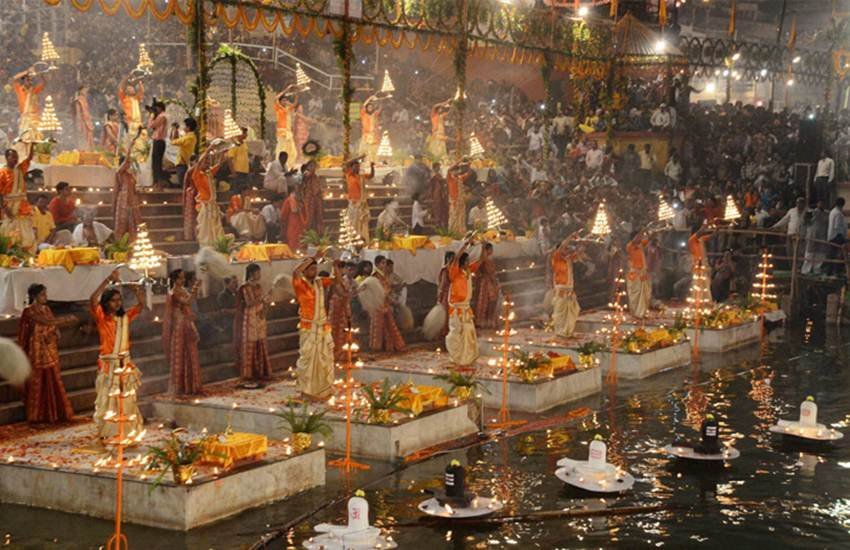 dev diwali 2019 date, dev diwali katha, dev diwali story, dev diwali 2019, dev Deepawali date, dev Deepawali in varanasi, dev diwali varanasi, देव दिवाली 2019