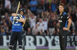 New Zealand vs England 2nd T20 Playing 11, NZ vs ENG Live Score Updates: इंग्लैंड के खिलाफ जीत के इरादे से उतरेगी न्यूजीलैंड, ये हो सकती है प्लेइंग इलेवन