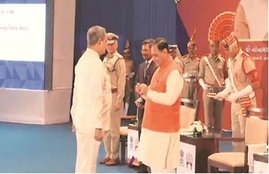Gujarat, Gujarat police officers honoured, presidents award, presidents medal, Ishrat jahan encounter, ishrat jahan encounter accused gets president medal