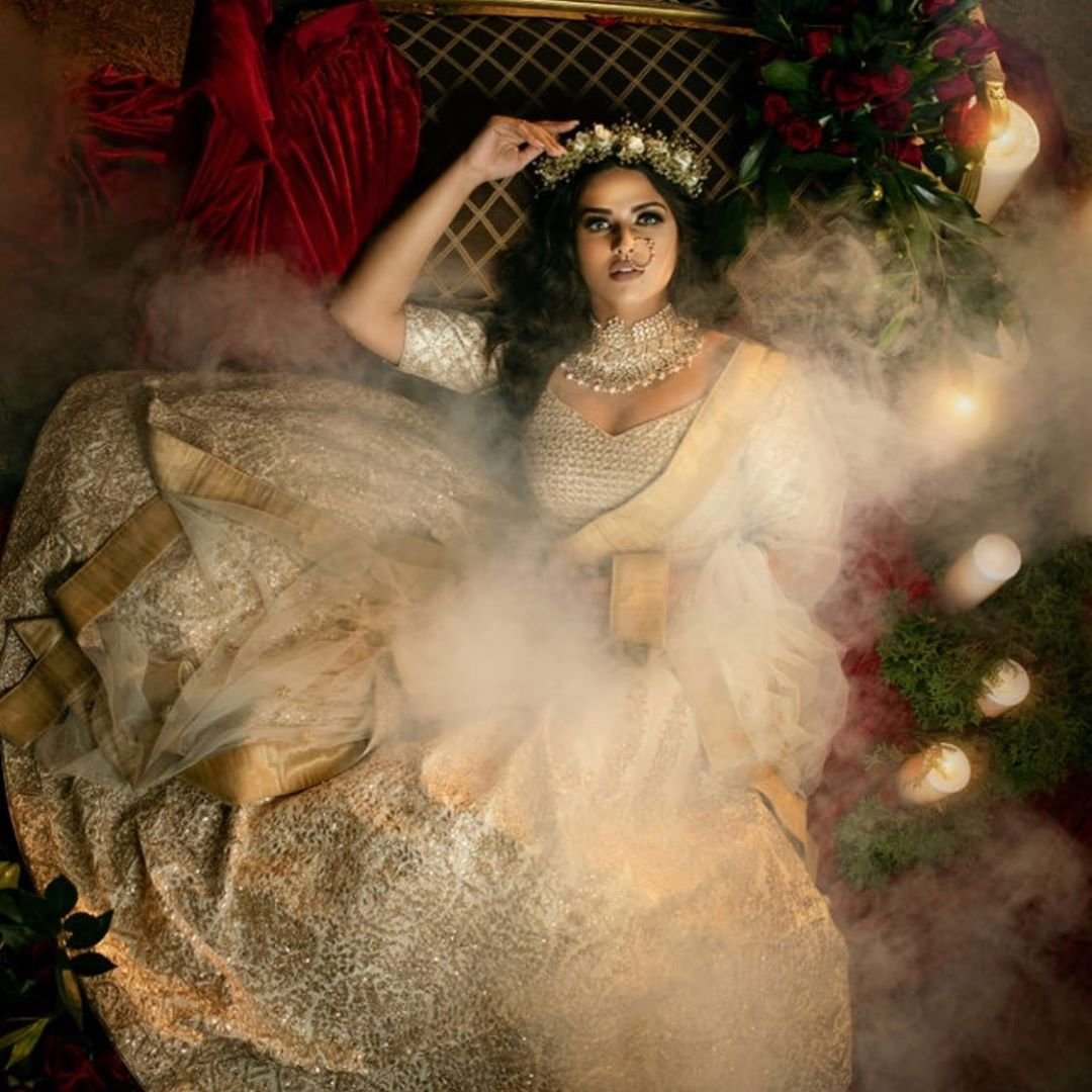 himanshi khurana, himanshi khurana high standard, himanshi khurana and shehnaz fight, himanshi khurana boyfriend, himanshi khurana instagram, himanshi khurana i like it, himanshi khurana movies, himanshi khurana songs, himanshi khurana affairs, himanshi khurana hot pics, himanshi khurana family, himashi khuaran, bigg boss 13, himasnhi khurana in bigg boss, salman khan