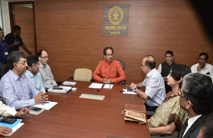 महाराष्ट्र के सीएम ने कार्यभार संभाला (फोटो सोर्स - ANI)