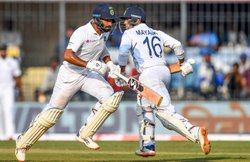 गेंदबाजी के बाद बल्लेबाजी में भी भारत ने दिखाया दम