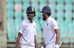 VIDEO: मयंक अग्रवाल की ताबड़तोड़ पारी देख ड्रेसिंग रूम से बोले रोहित शर्मा, मारकर खत्म कर आज ही