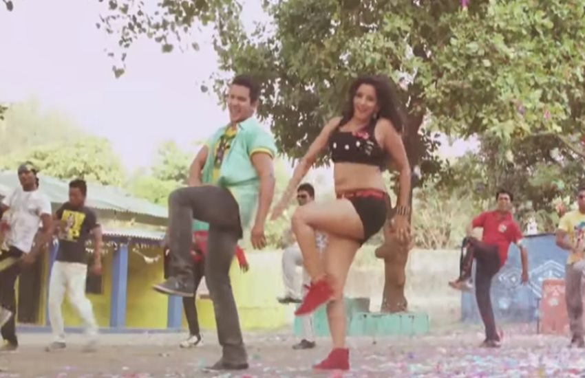 Monalisa, Aditya Narayan, Monalisa bhojpuri song, Aditya Narayan monalisa, Super Romantic Bhojpuri Song,मोनालिसा, आदित्य नारायण, Monalisa Bhojpuri Song, Monalisa Song Making Great Number, Monalisa song in you tube, million fans loving Monalisa Video, Monalisa Super Romantic Bhojpuri Song, Monalisa Romantic Video, Monalisa Saari, Monalisa Hot Pictures, entertainment news, Bhojpuri Video Song,