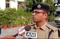 ‘अपने चैंबर में ले जाकर कपड़े उतार देती थी टीचर, करती थी गंदी बात’ 5वीं के मासूम ने रोते हुए सुनाई आपबीती